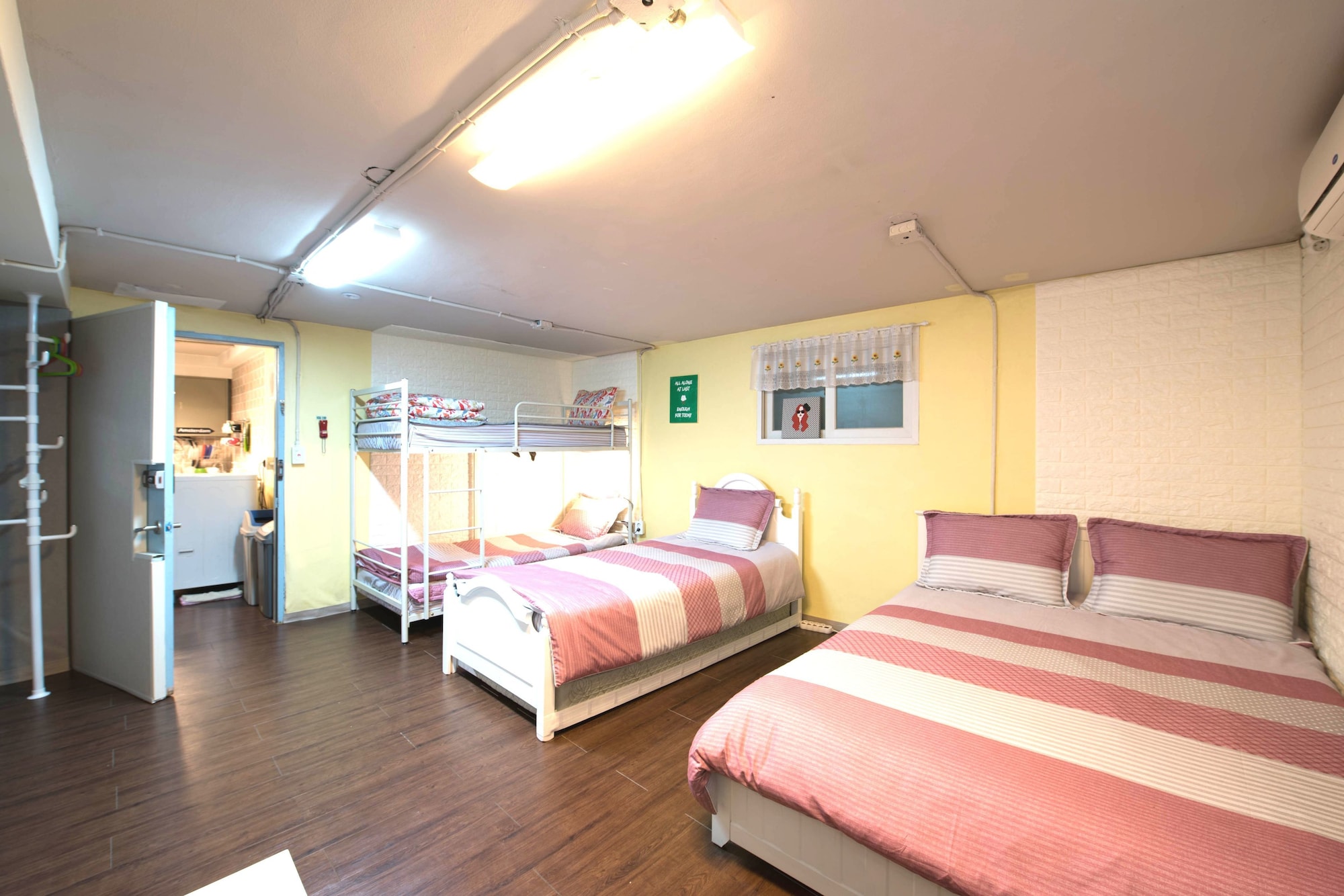 Multiple Bedrooms, Superior, House, 8 Beds, Bunk Bed, Terrace, Garden Area