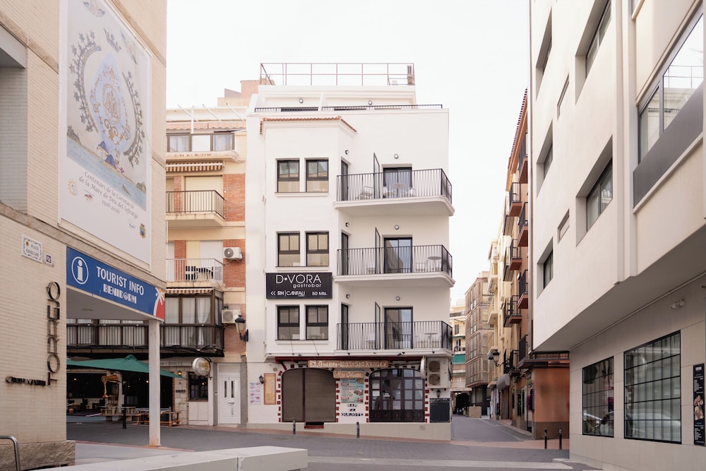 RH Estudios Sol 28/37