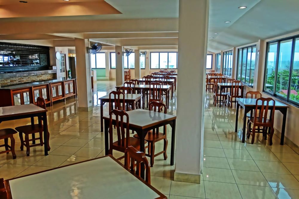 Lek Jomtien Hotel 13/23