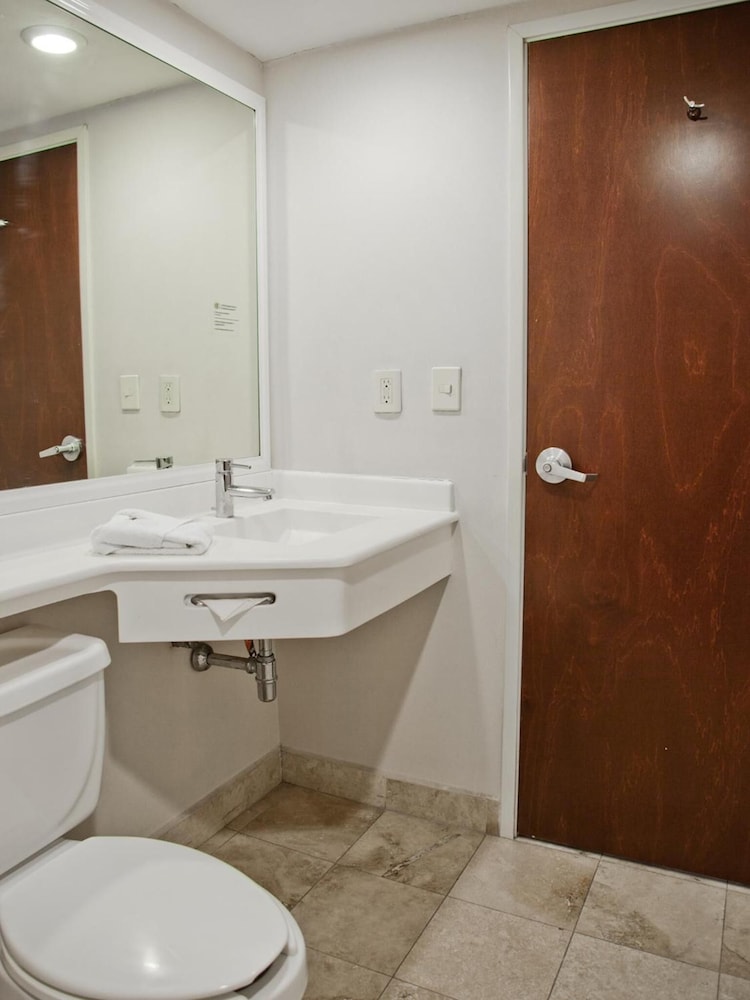 City Express by Marriott Celaya Parque 60/60