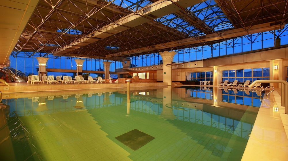 Lijiang Waterfall Hotel 40/71