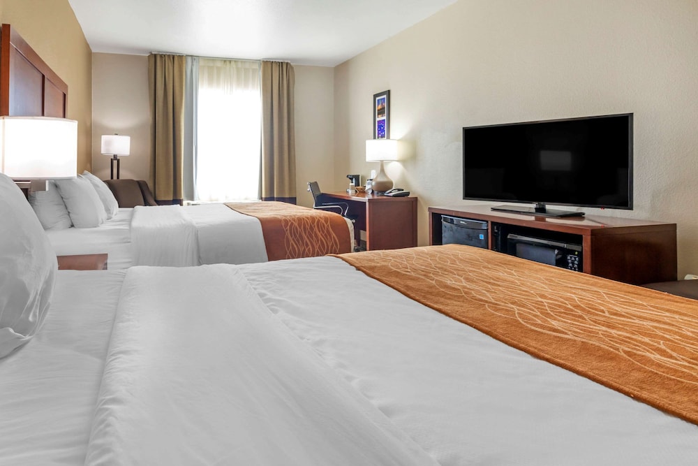 Comfort Inn Near UNT 12/31