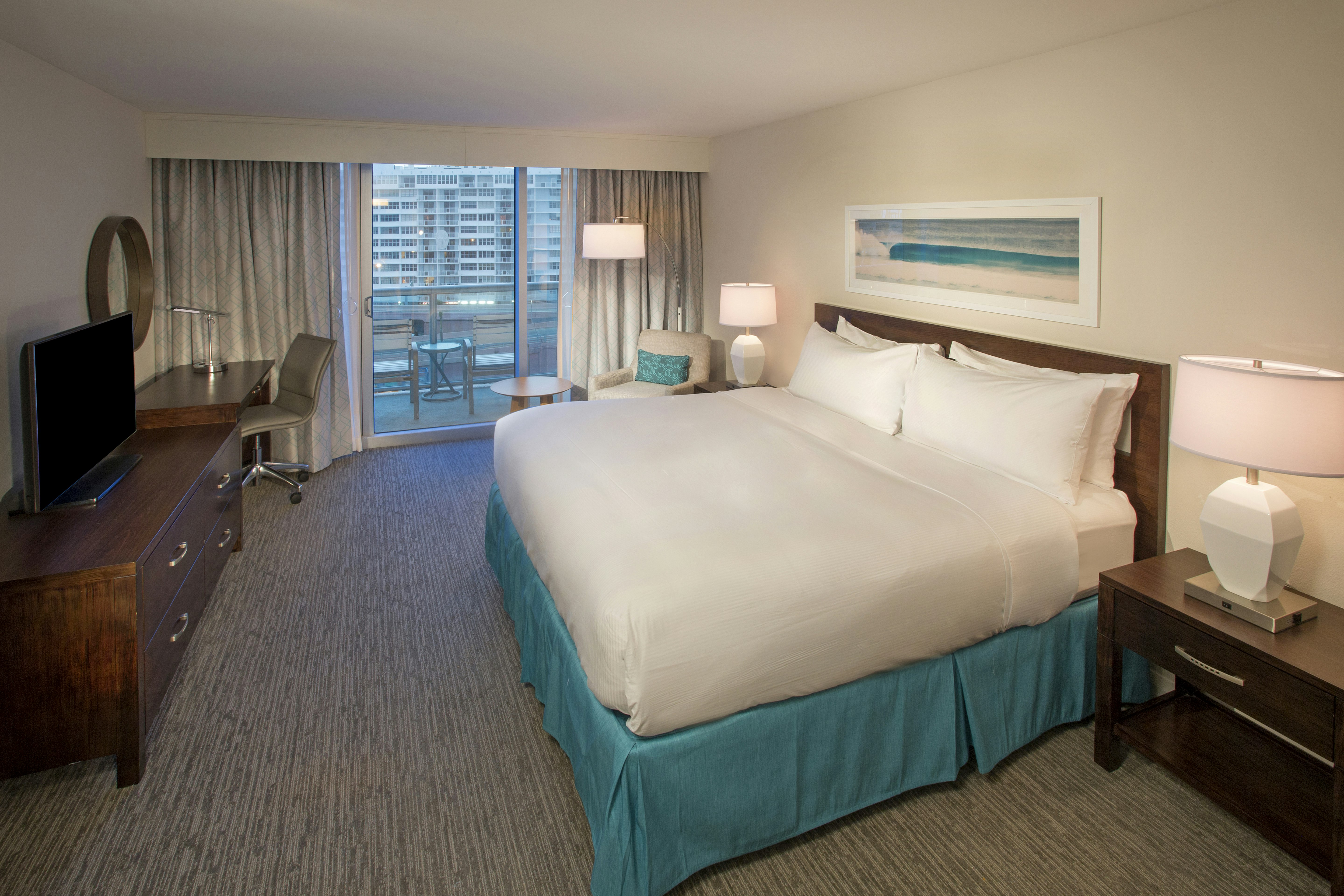 ROOM, KING BED, ACCESSIBLE