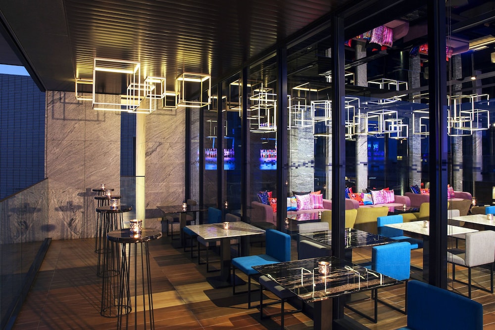 Aloft Taipei Zhongshan Hotel 26/36