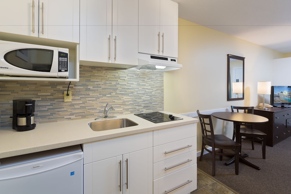 Siesta Suites 10/68