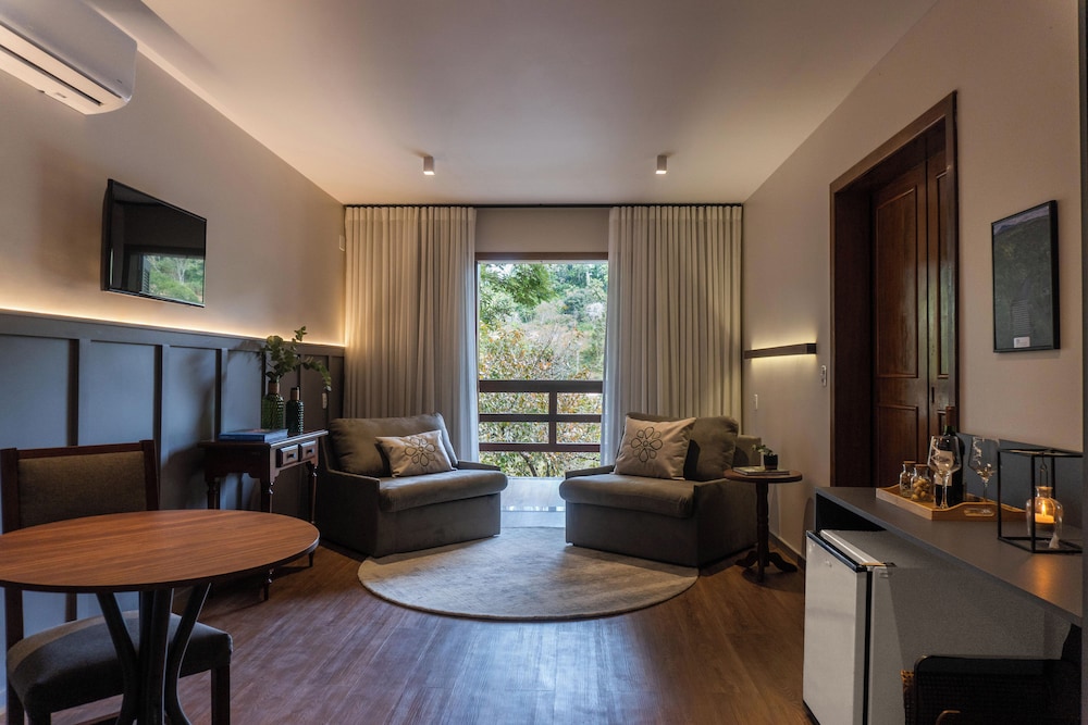 Natureza Eco Lodge 10/17