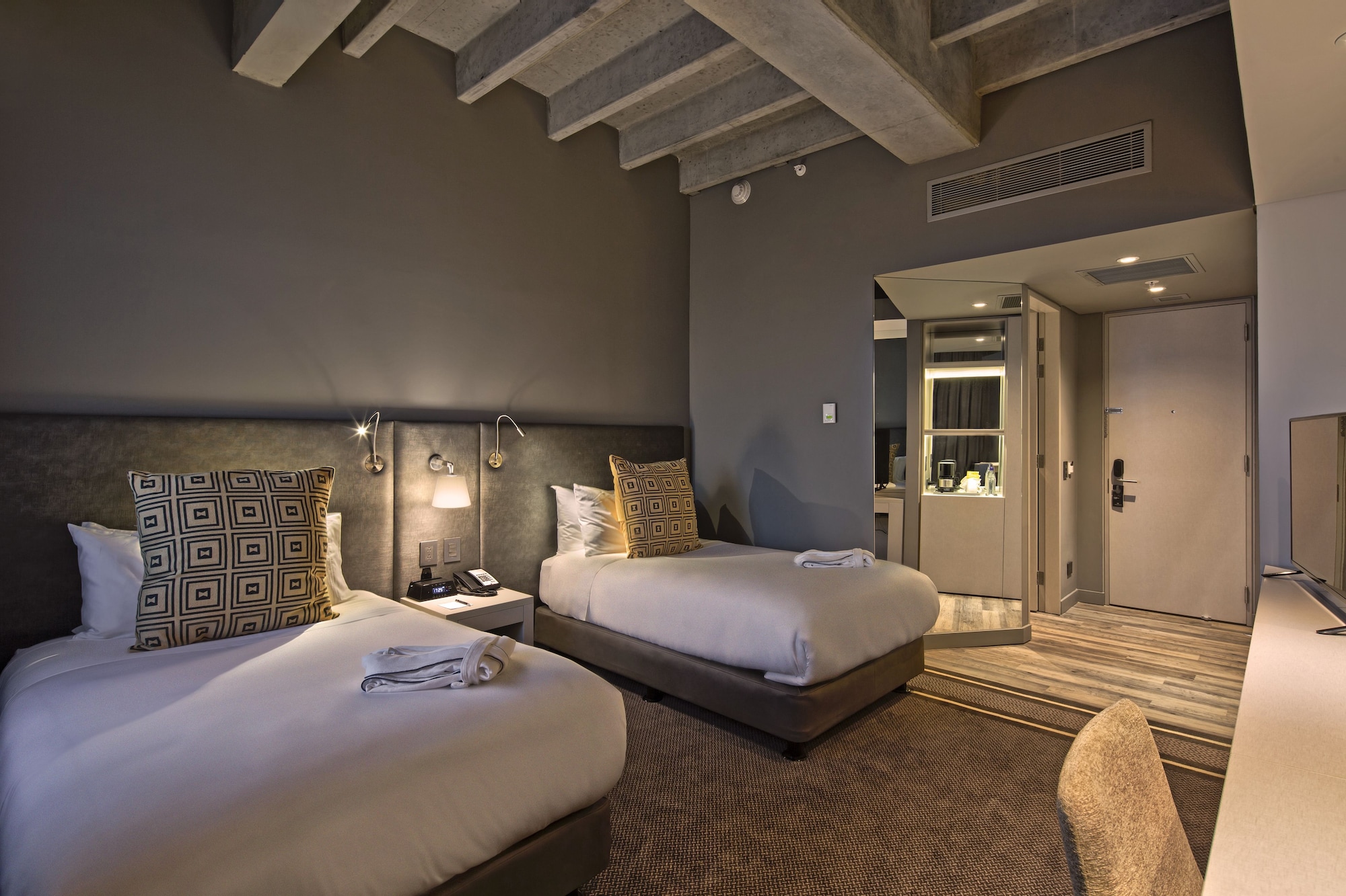 STANDARD, TWIN BEDS