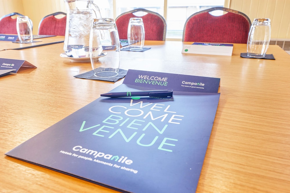Campanile Wakefield 25/50