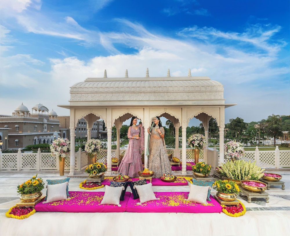 Taj Lalit Bagh 9/116