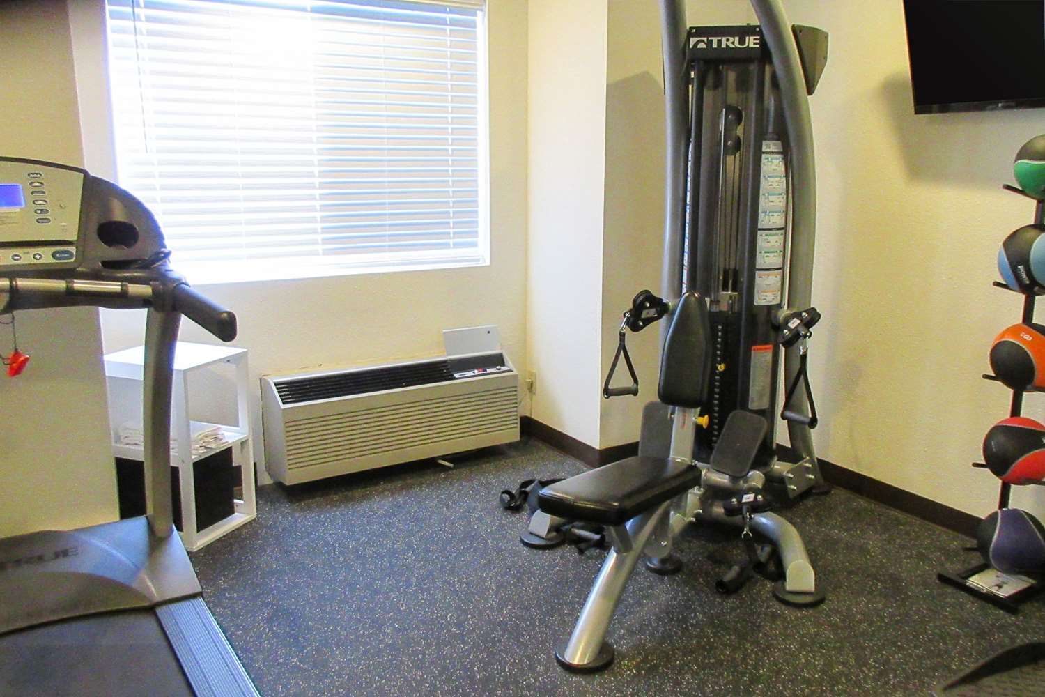 Quality Inn and Suites near NAS Fallon 19/30