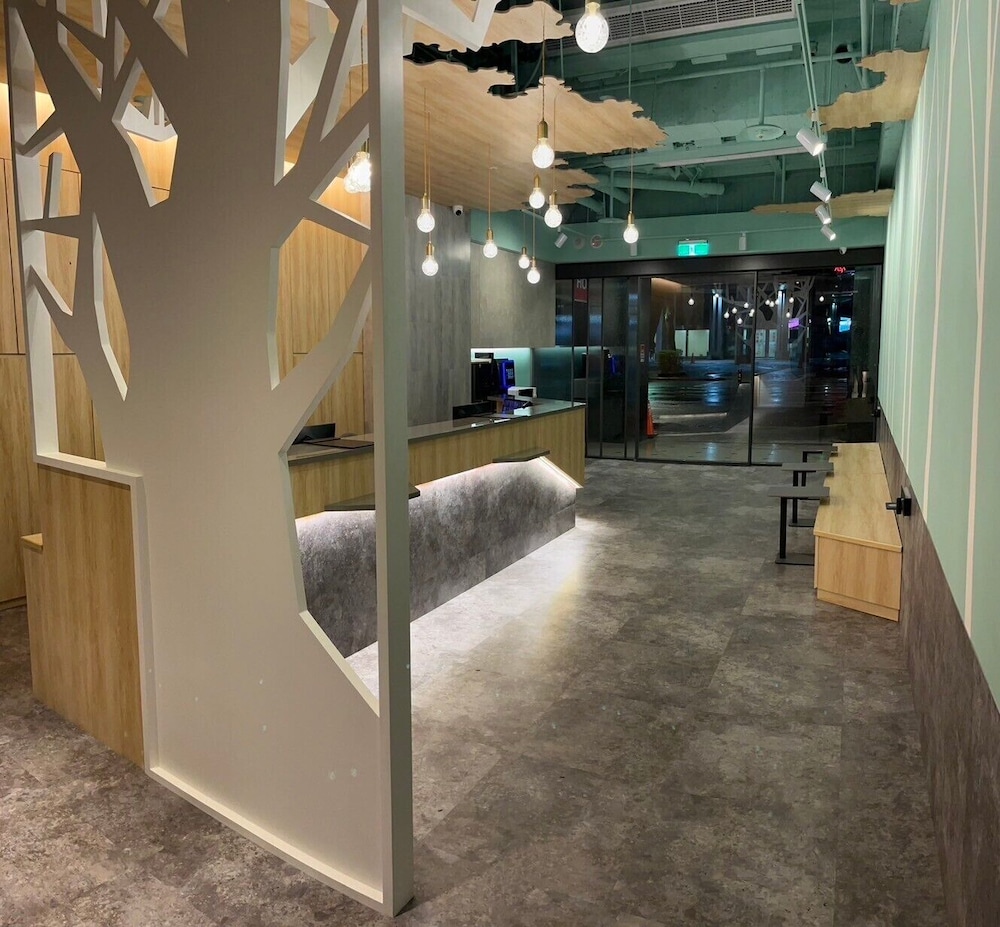 New City Hotel 4/41