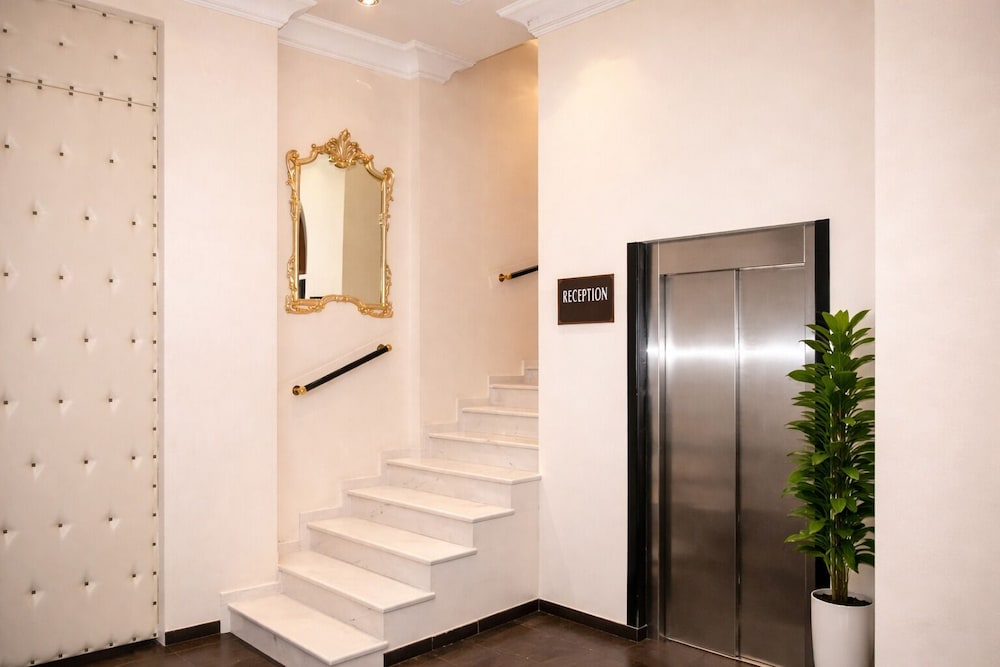 Athens Lotus Hotel 8/47