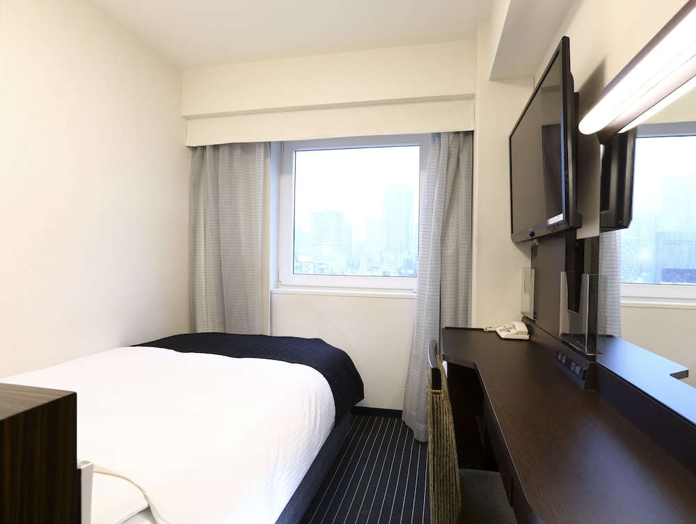 SEMI ROOM, SEMI DOUBLE BED