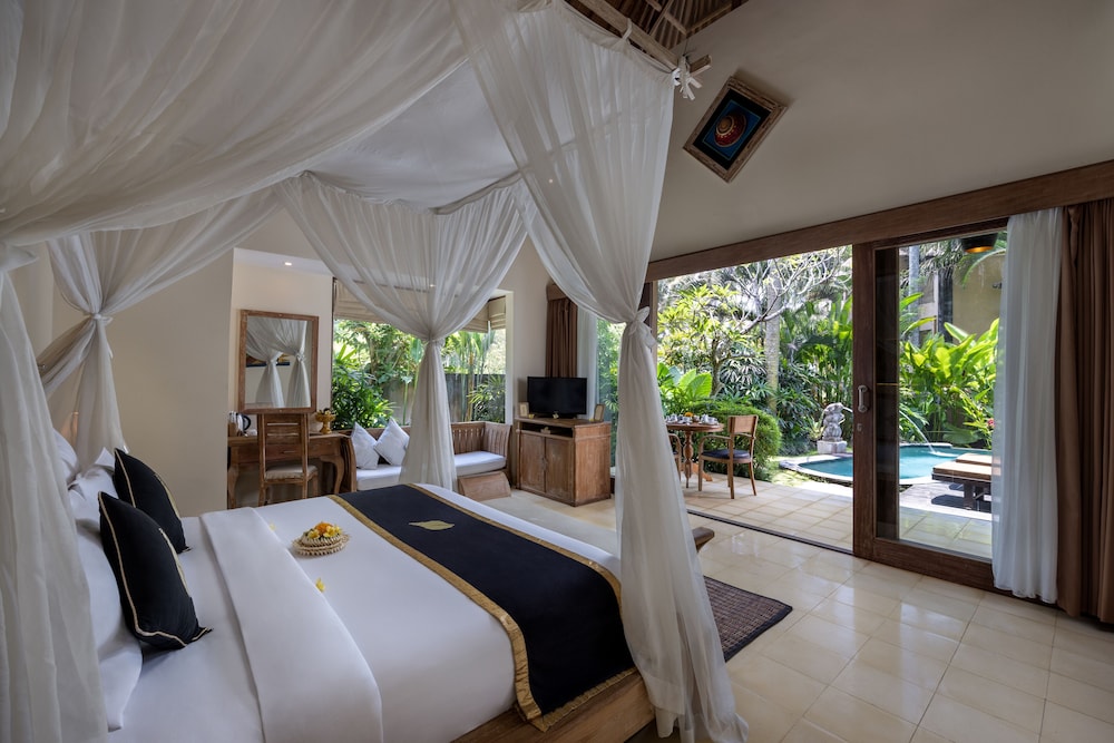 Pool, Deluxe, Villa, King Bed