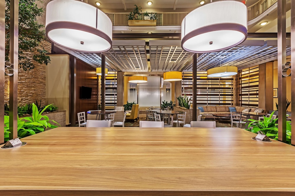 Embassy Suites by Hilton Dallas Market Center 12/72