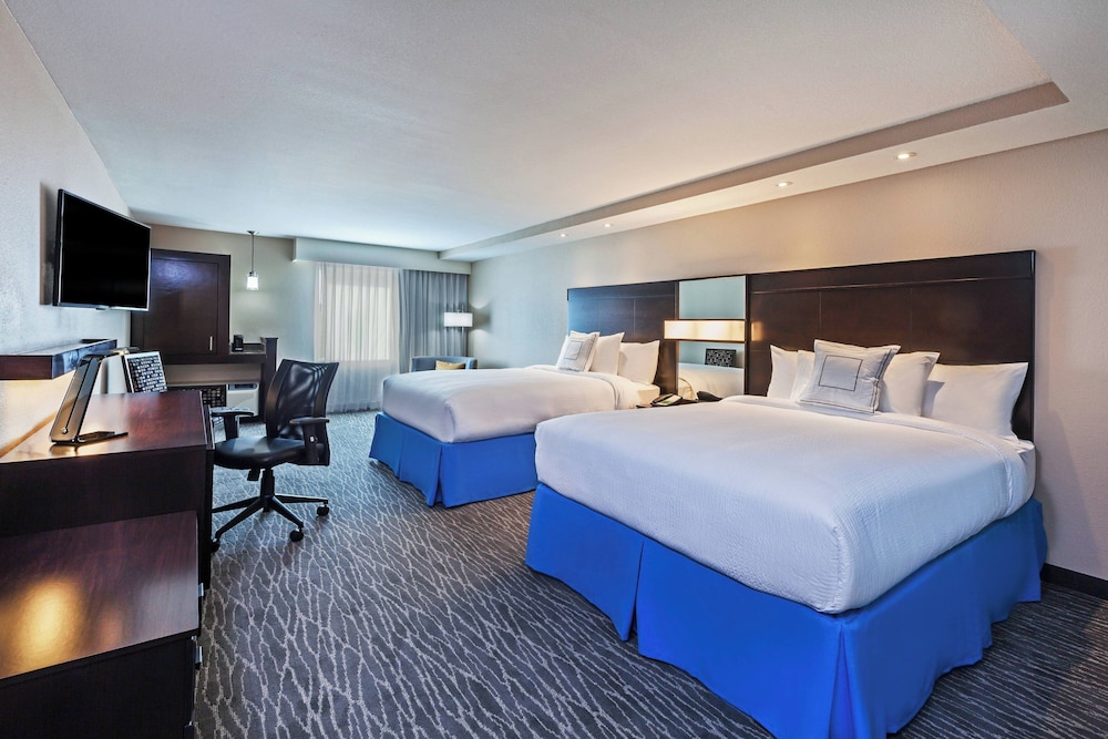 ROOM, 2 QUEEN BEDS, ACCESSIBLE