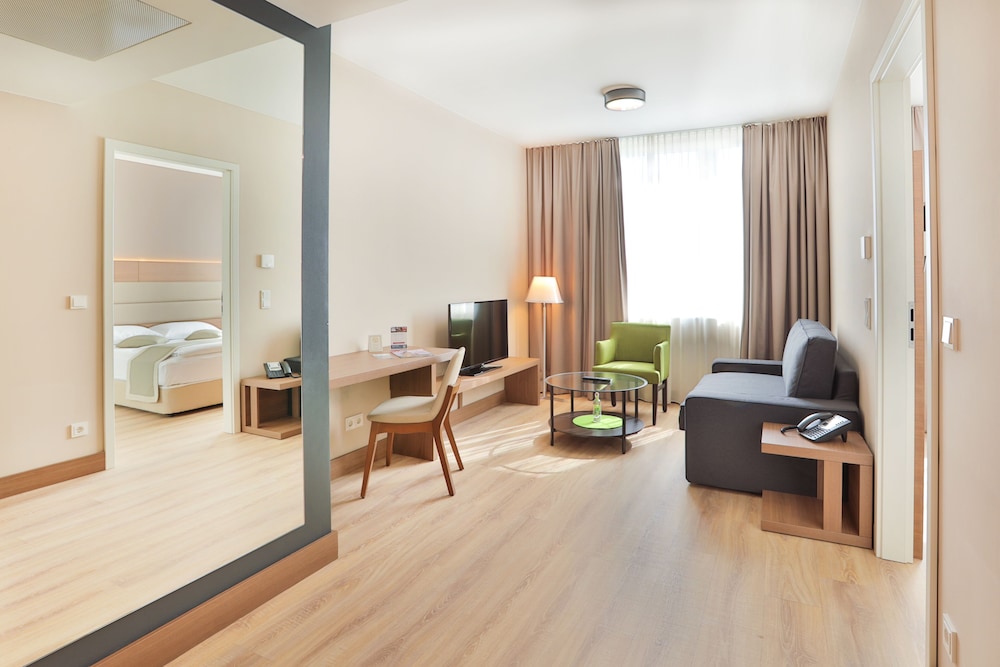 Ocak Apartment Hotel 45/63