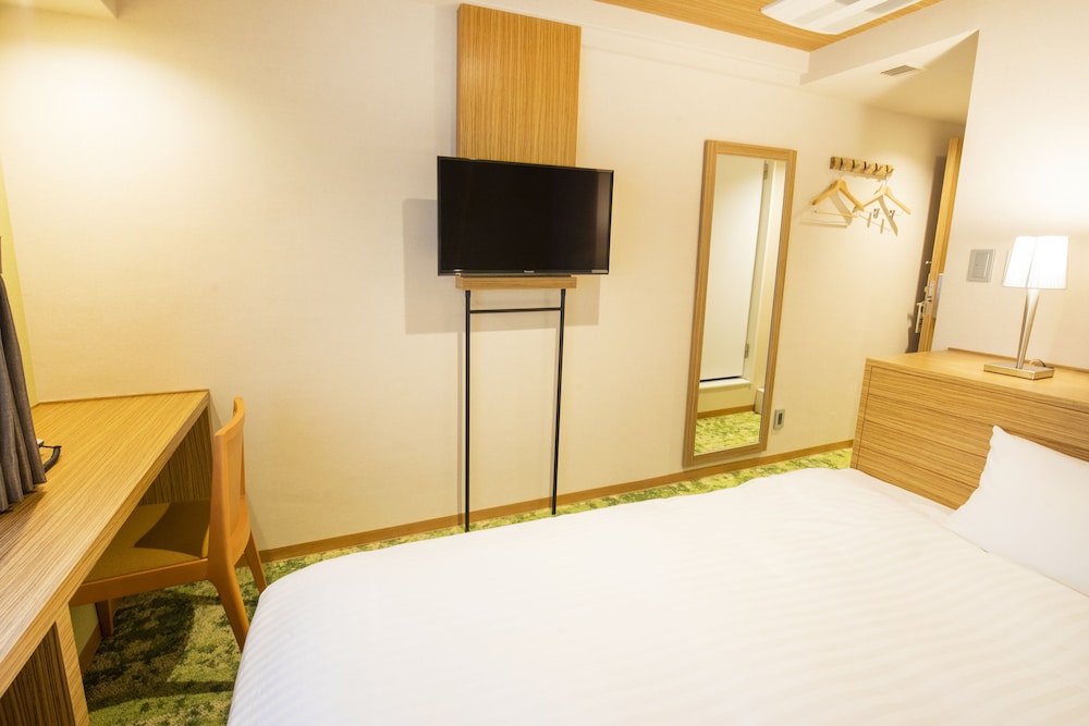 Fukuoka Toei Hotel 55/61