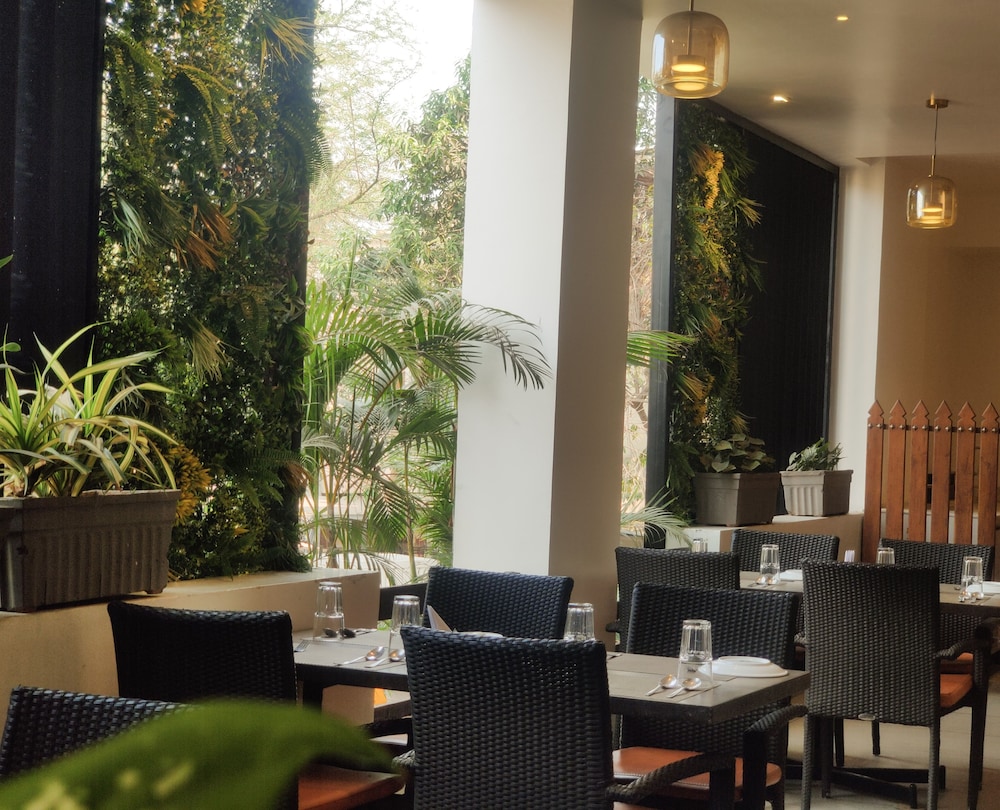 Citrus Hotels Kolhapur 16/25