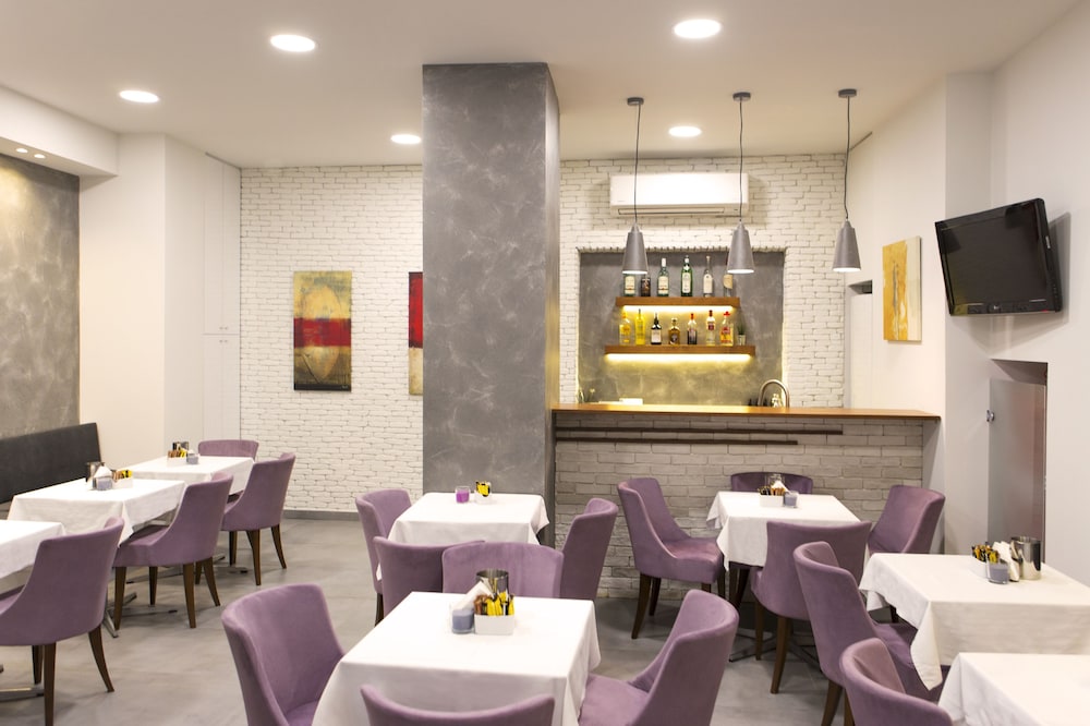 Pan Hotel 46/54