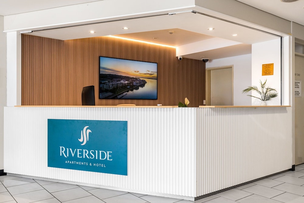 Riverside Holiday Apartments 9/78
