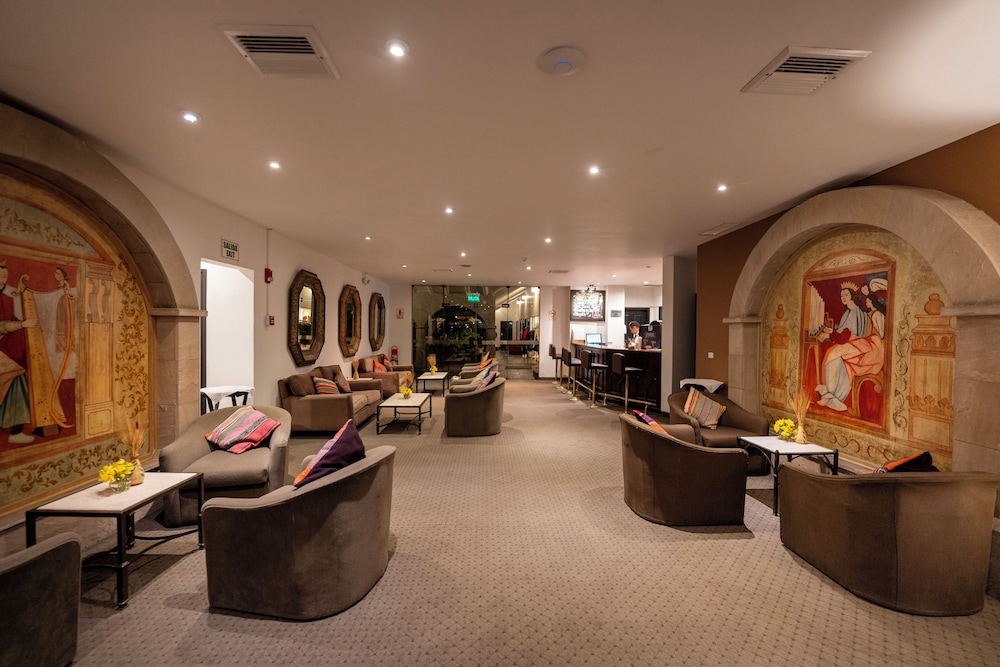 Jose Antonio Cusco Hotel 32/50