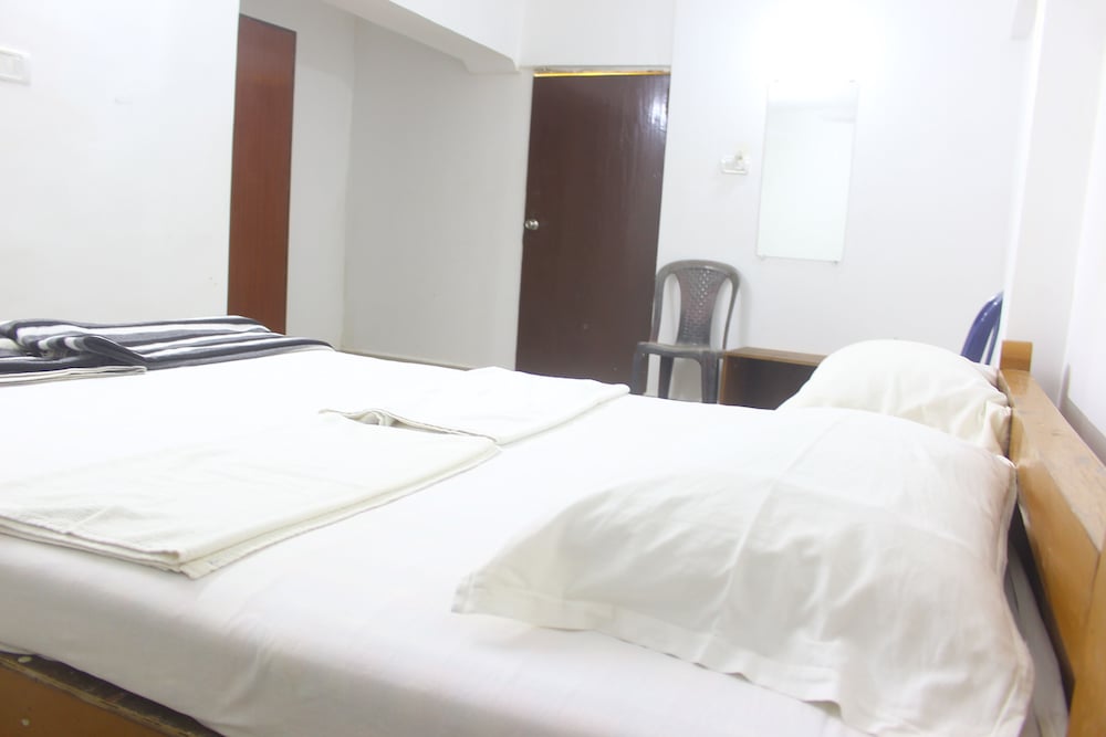 Poonam Village Resort 7/50