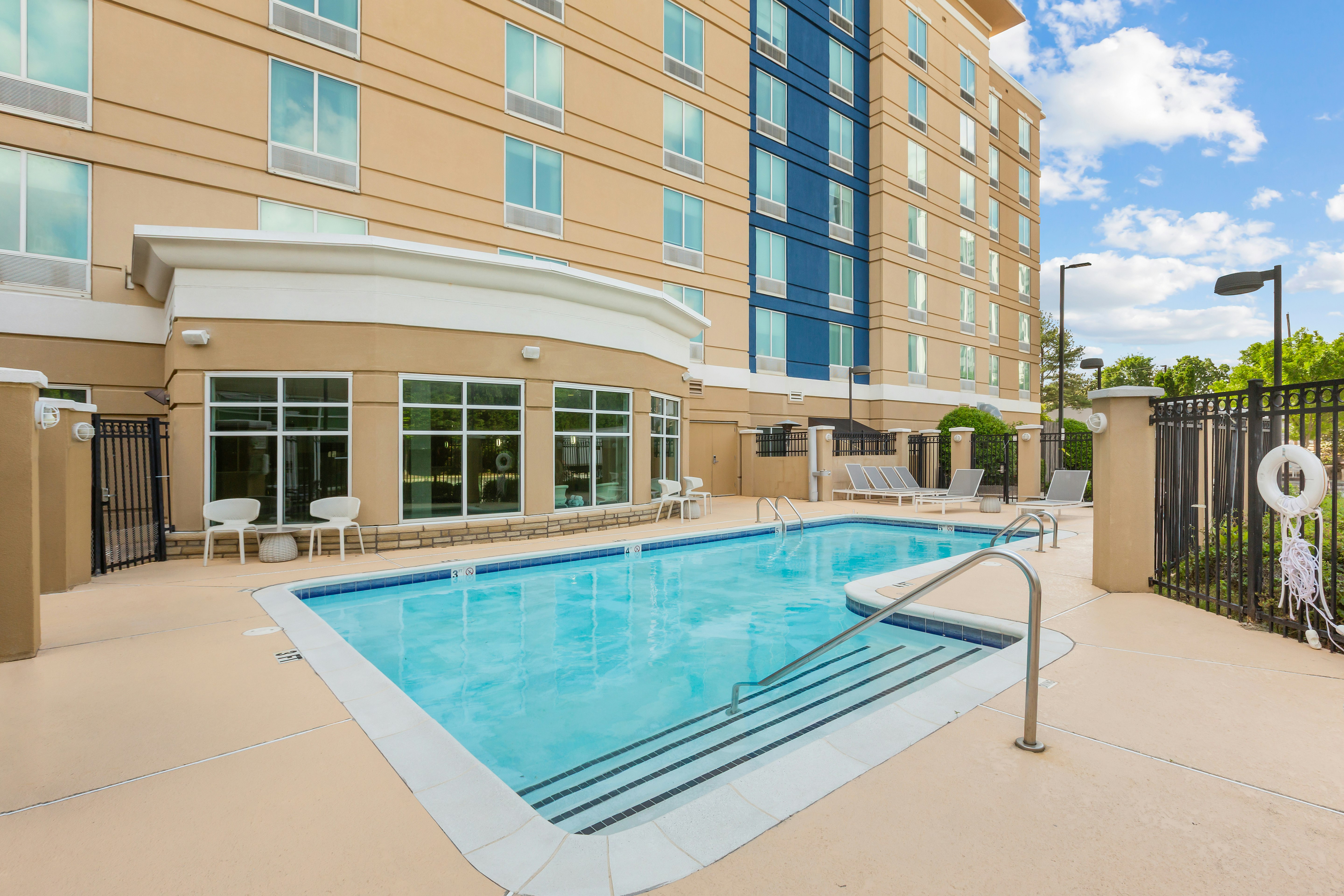 Hilton Garden Inn Atlanta Airport North 3/38