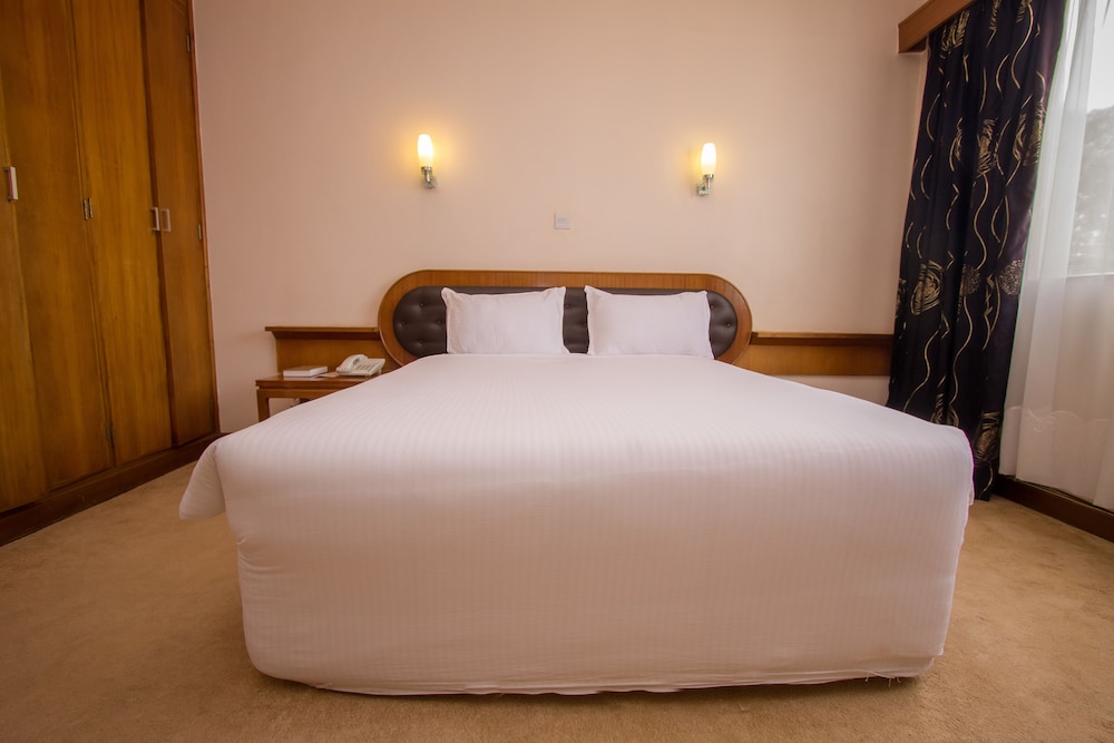 DELUXE, DOUBLE BED