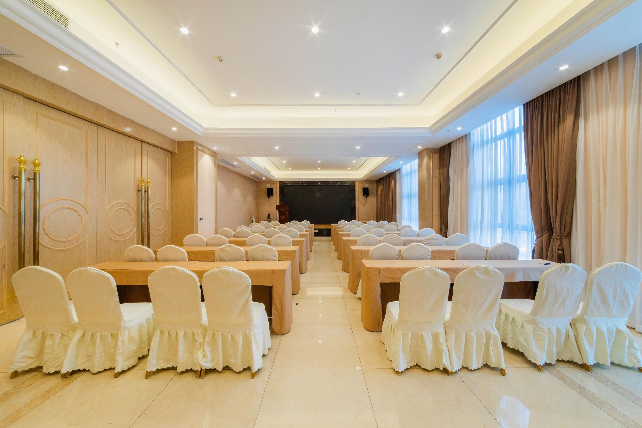 Vienna Hotel (Chongqing Jiangjin Shuangfu store) 55/64
