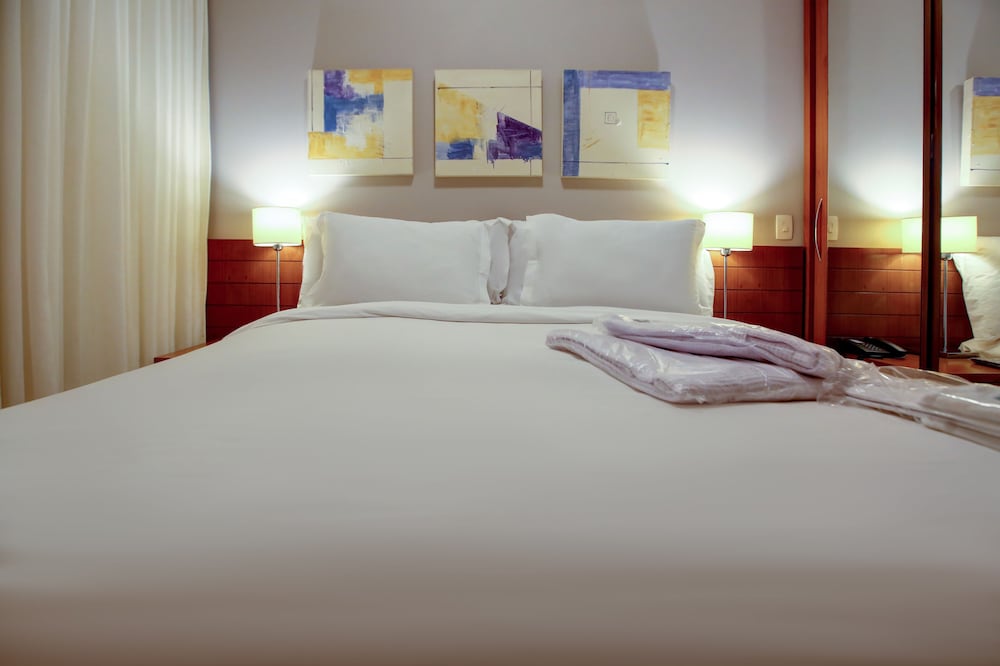 Roomo Bela Cintra Residencial 8/31