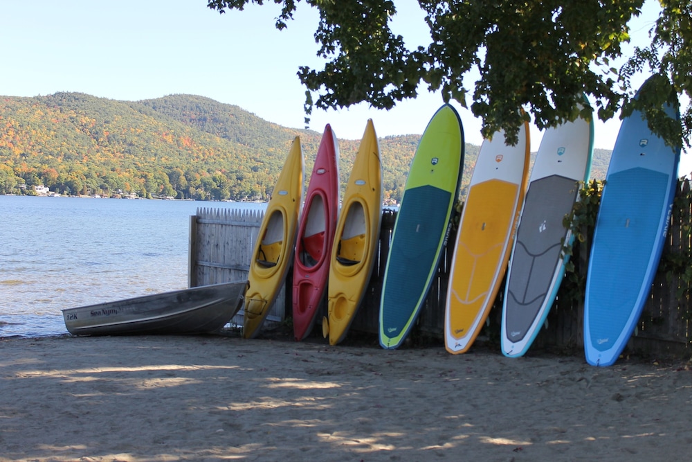 Sundowner on Lake George 9/74