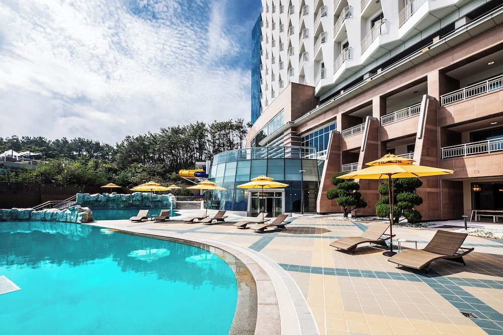 The Weekand Resort 5/56
