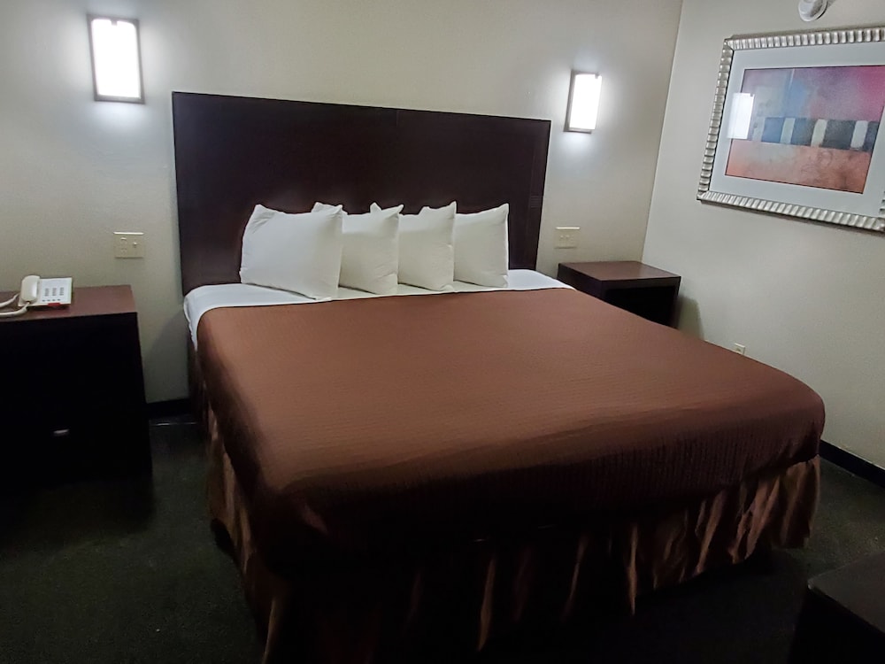 Executive Inn 20/40