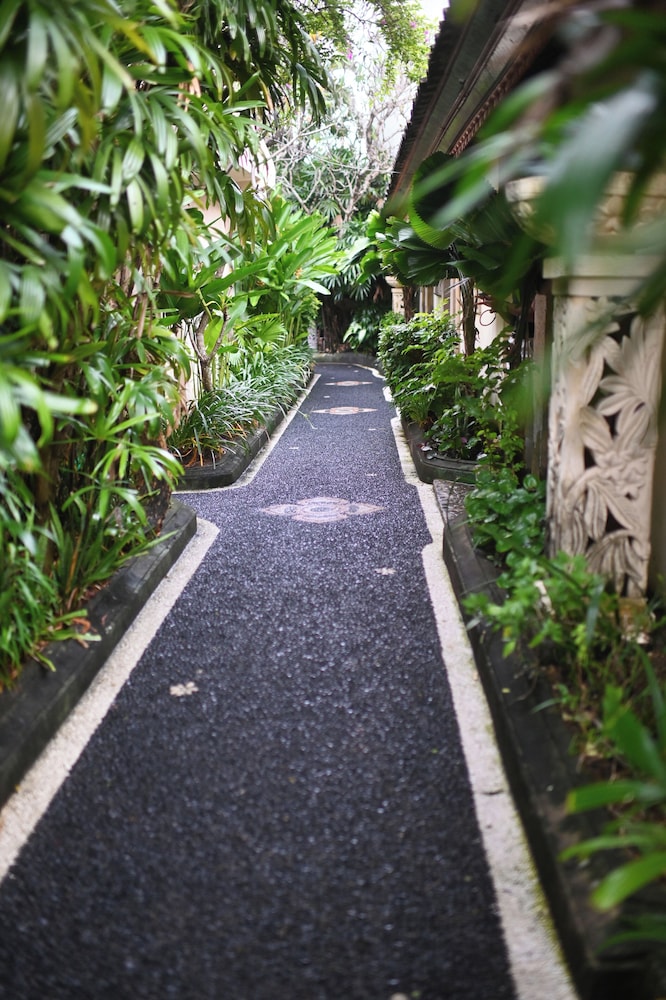 Puri Dewa Bharata Hotel and Villas 43/49
