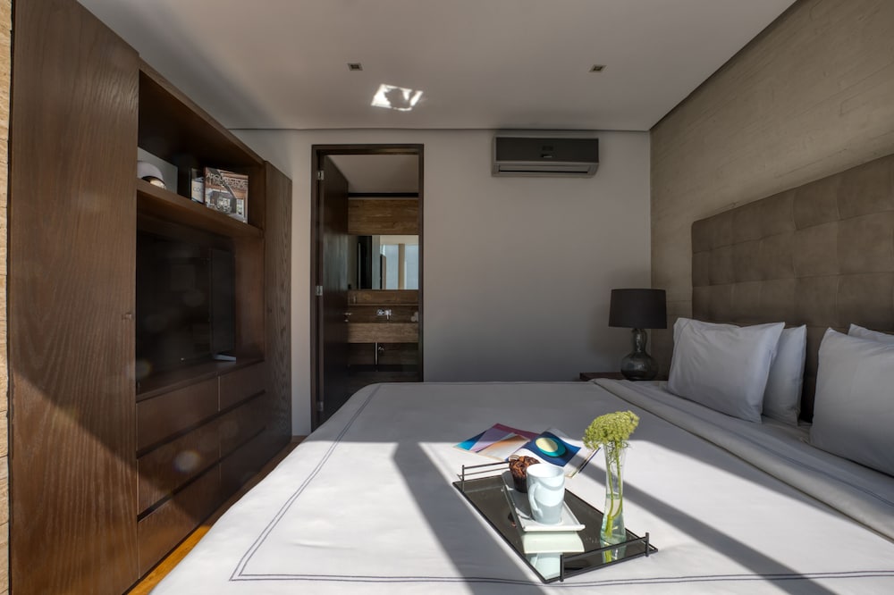 AR 218 Hotel by ULIV 38/58