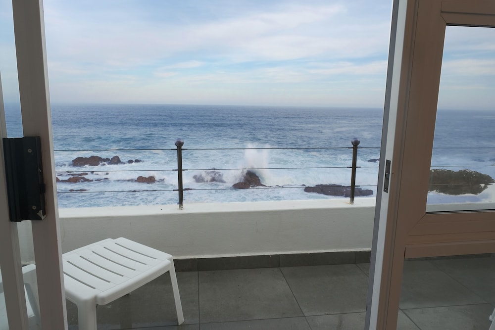 The Point Hotel Spa 58/62