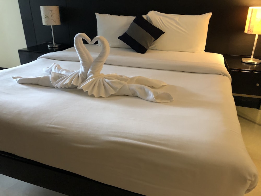 غرفة ديلوكس بسرير مزدوج أو سريرين منفصلين بشرفة، Amarin Samui Hotel 4/6