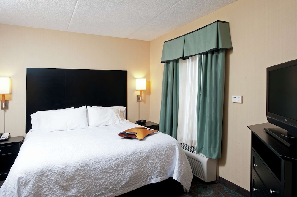 Hampton Inn Bloomington 15/62