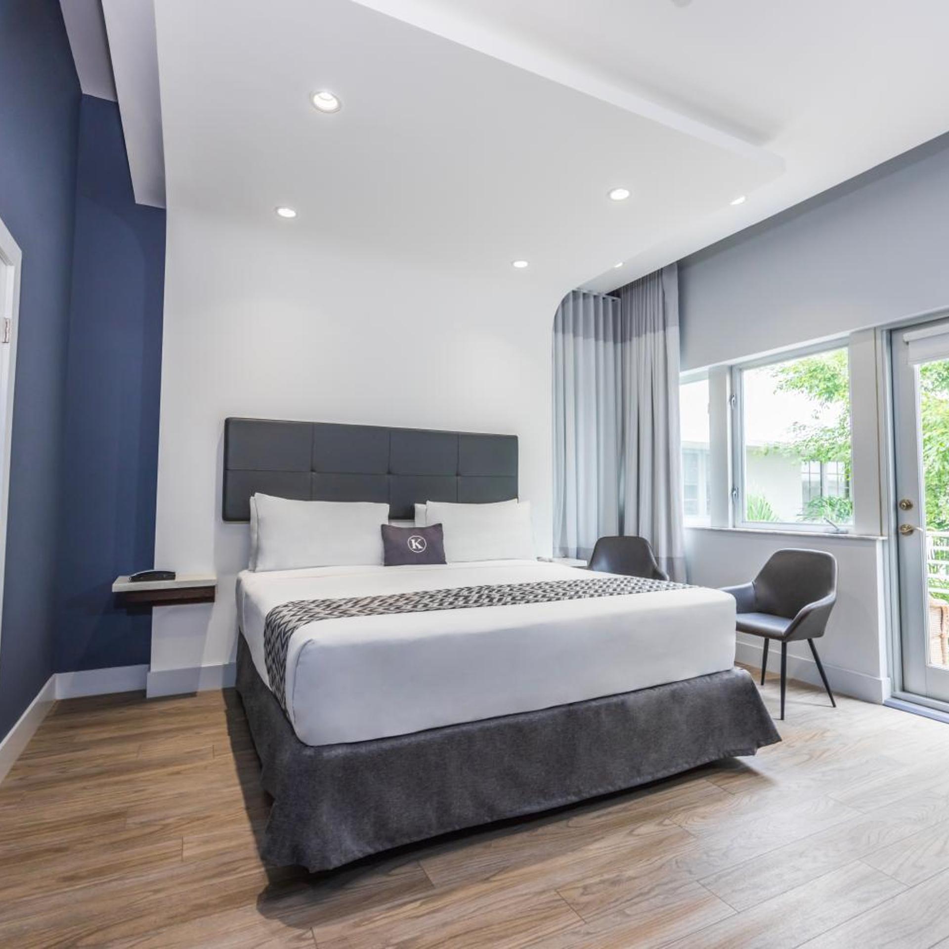 Premier, King Bed, Balcony
