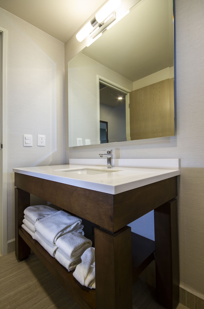 Hilton Garden Inn Leon Poliforum Ex Lq Hotel By La Quinta Leon Poliforum 14/56