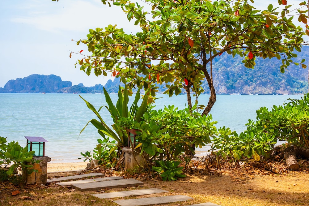 Amatapura Beach Villa 12 52/57