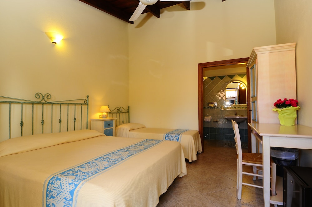 Hotel L Esagono 24/70