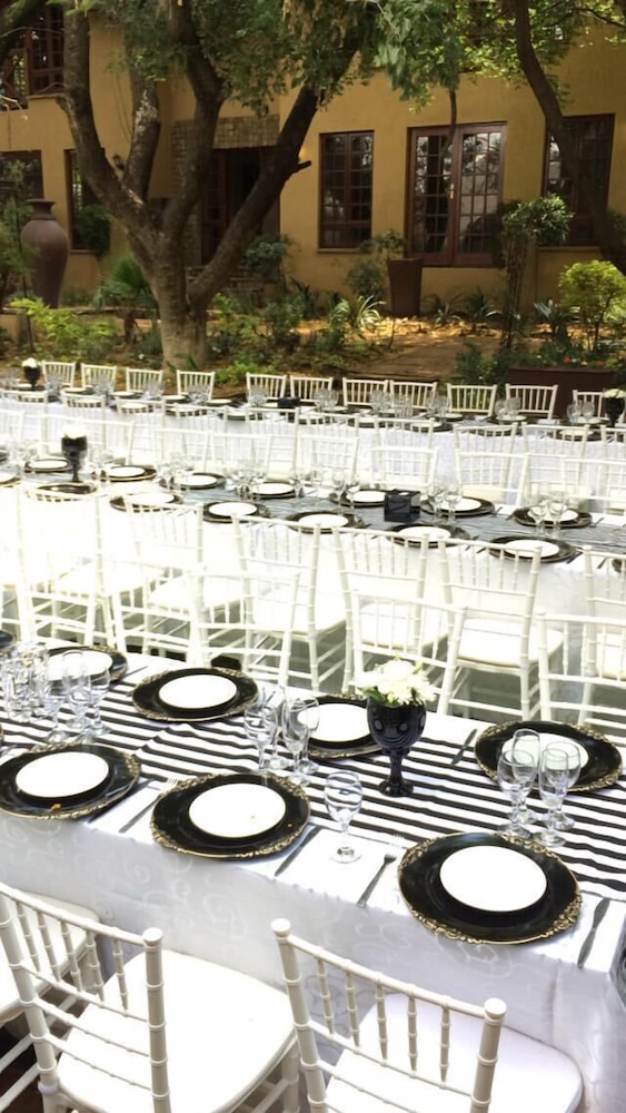 The Garden's Boutique Hotel 2/50