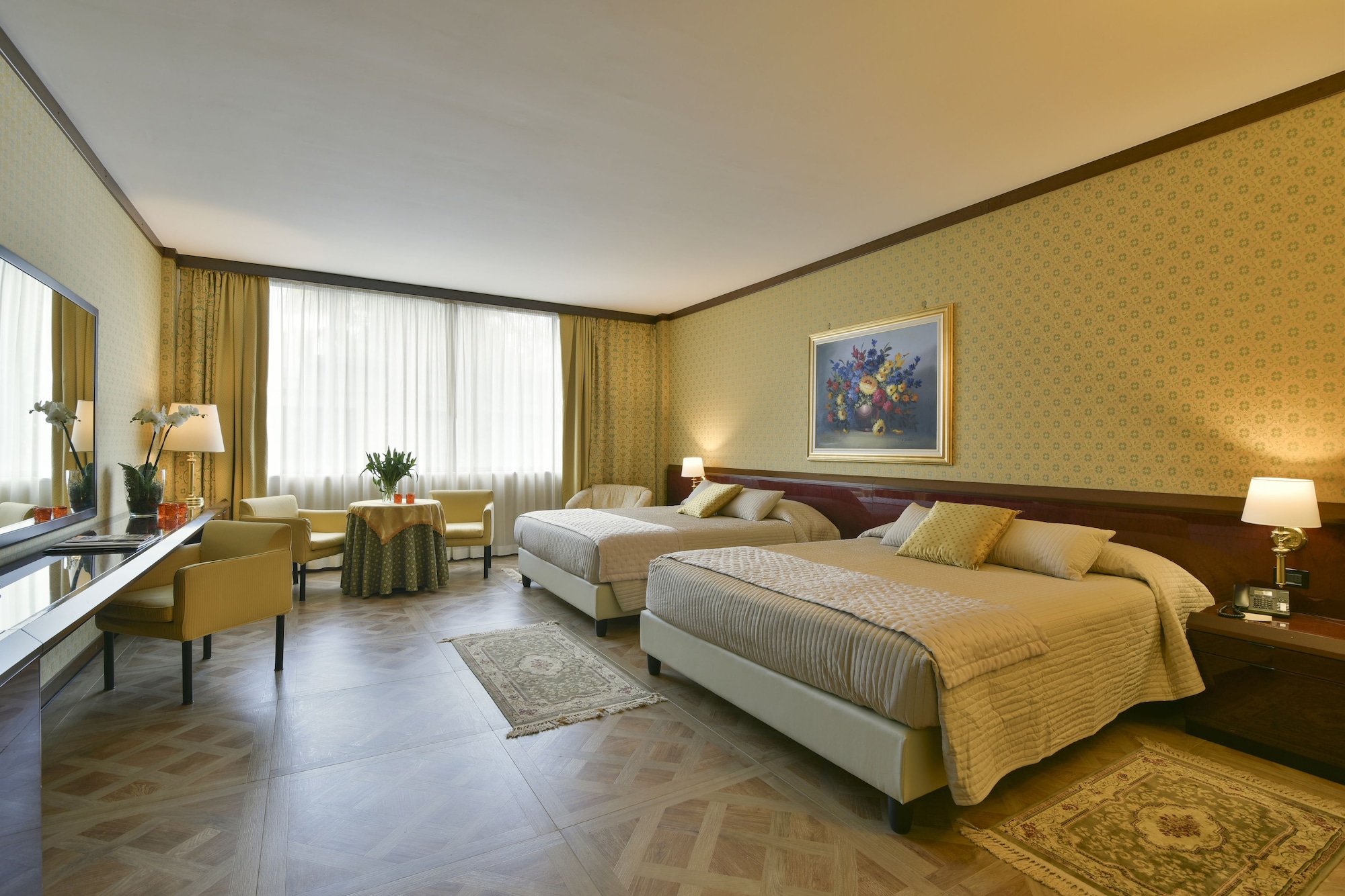 Superior, Quadruple, 2 Queen Beds