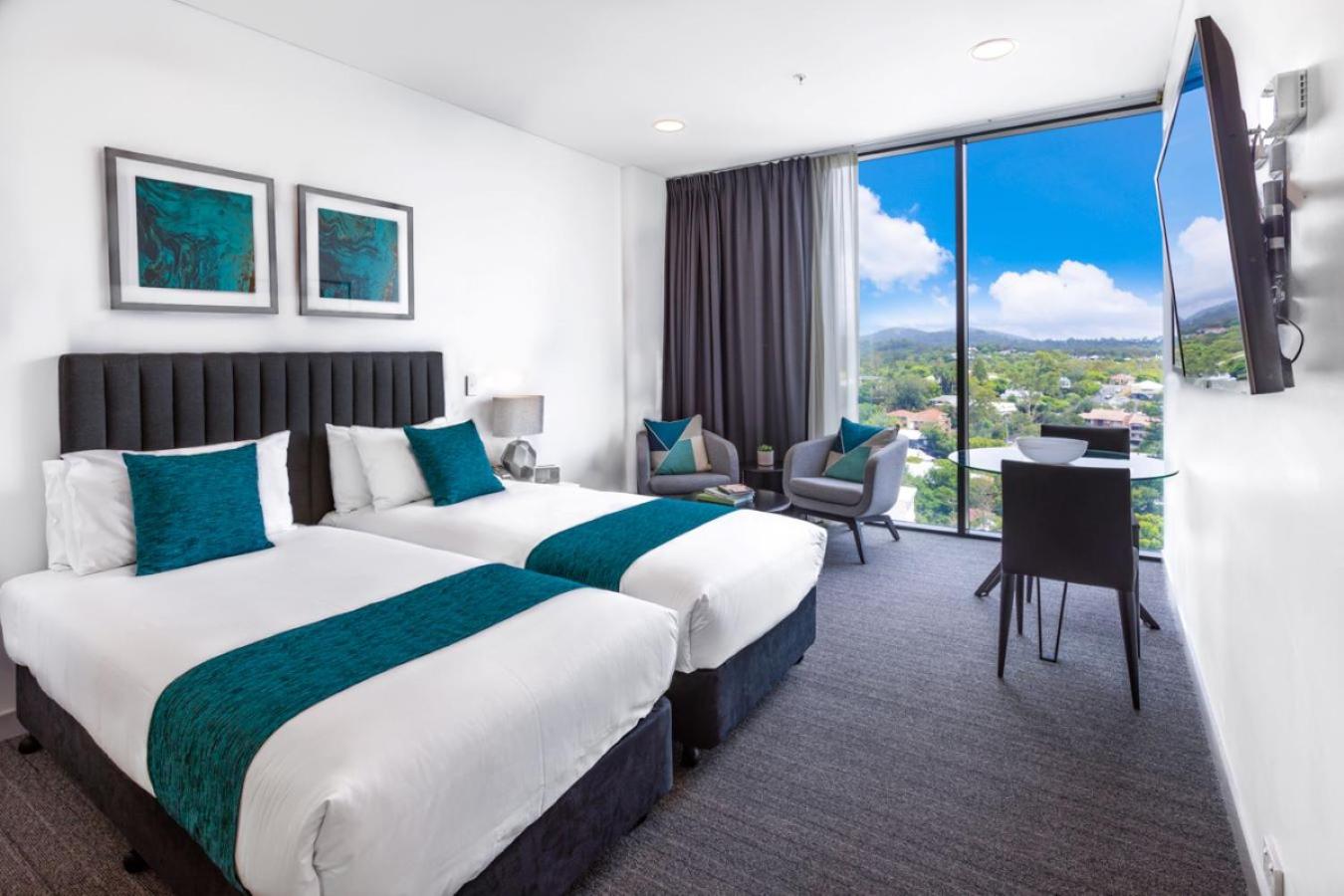 2 Bedrooms, Suite, King Bed, Dual Key