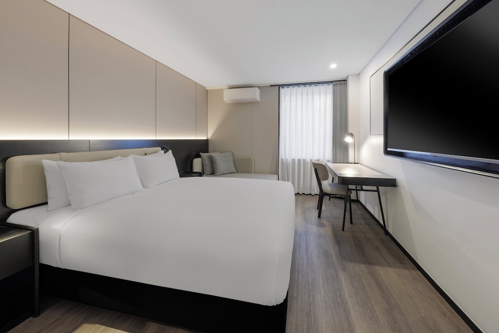 Madison Plaza Townsville 17/64
