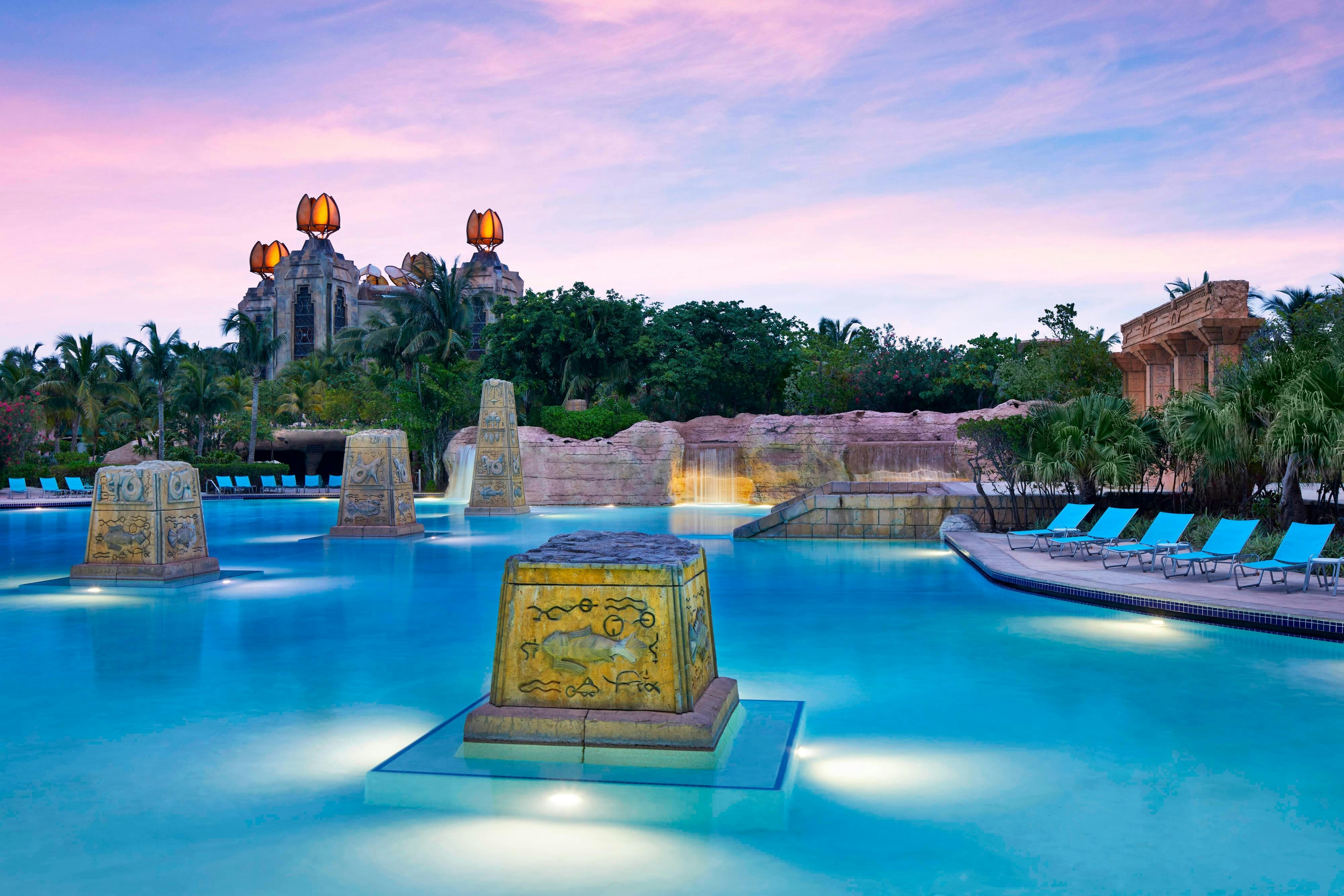The Royal at Atlantis 66/78