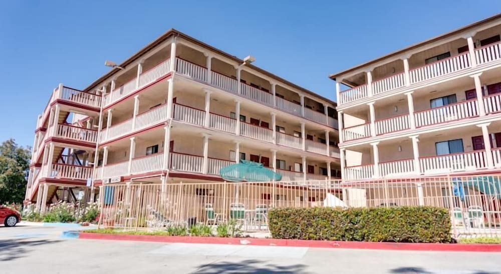 Heritage Inn La Mesa 42/44