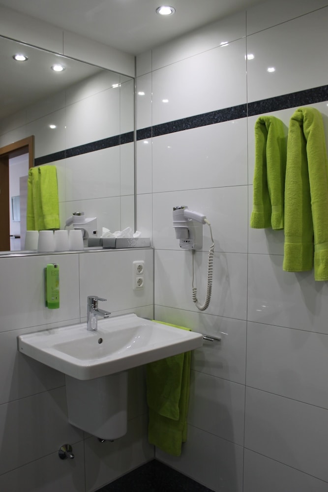 Hotel Am Freischuetz 50/50